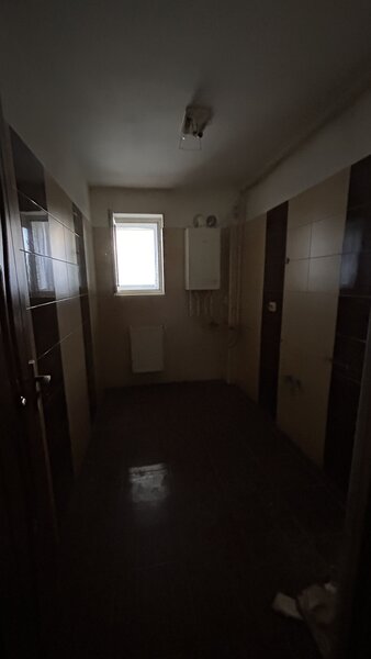 Oltenitei Garsoniera decomandata, cu loc de parcare, 29000 Euro