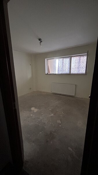 Oltenitei Garsoniera decomandata, cu loc de parcare, 29000 Euro