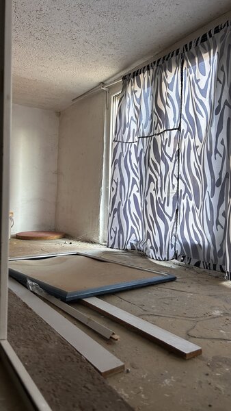 Oltenitei Garsoniera decomandata, cu loc de parcare, 29000 Euro